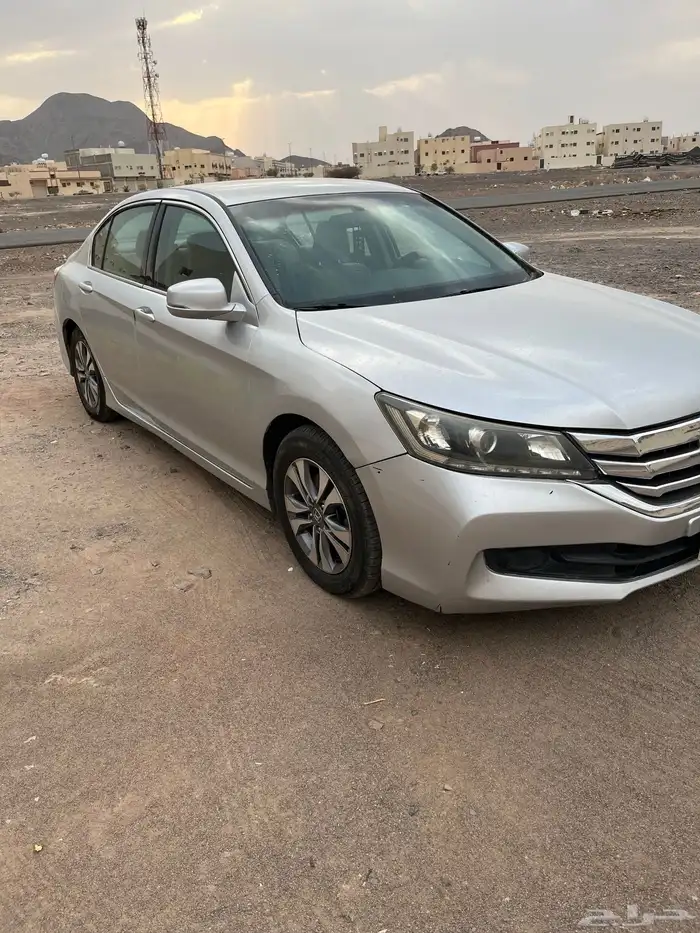 هوندا أكورد 1