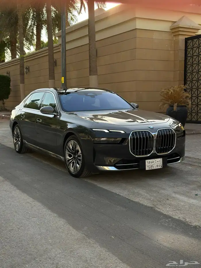 بي ام 735iL 2024 لونين ضمان وصيانه 0