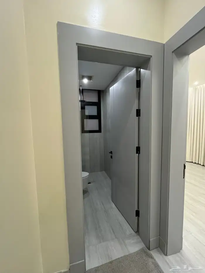 للإيجار شقة فاخرة حي النرجس 15