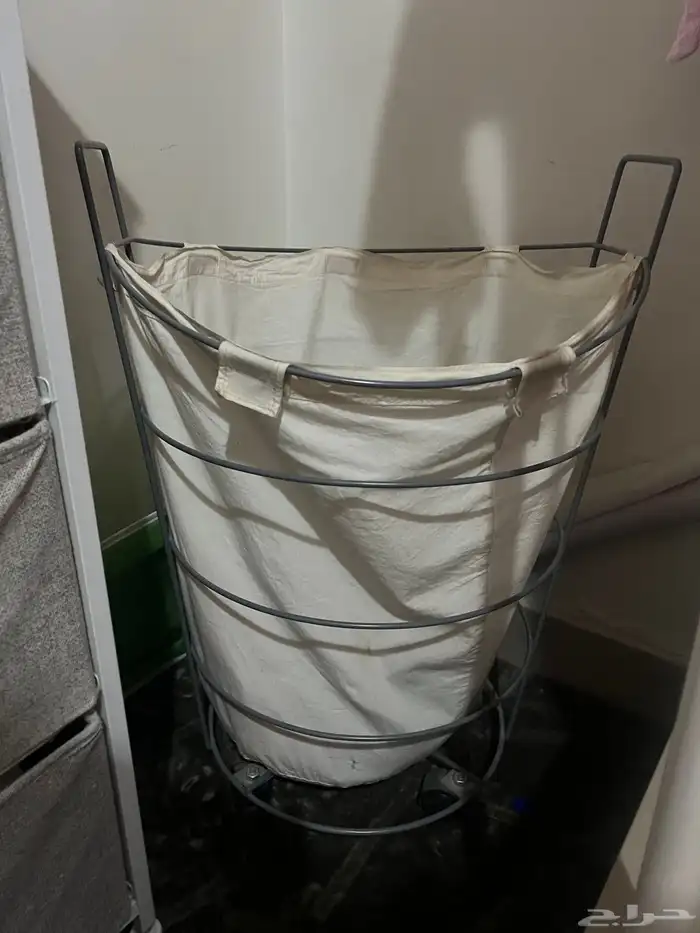 اكسسوارات غرفة وحدة ادراج وكرسي شكل فيل وسلة قماشية 2