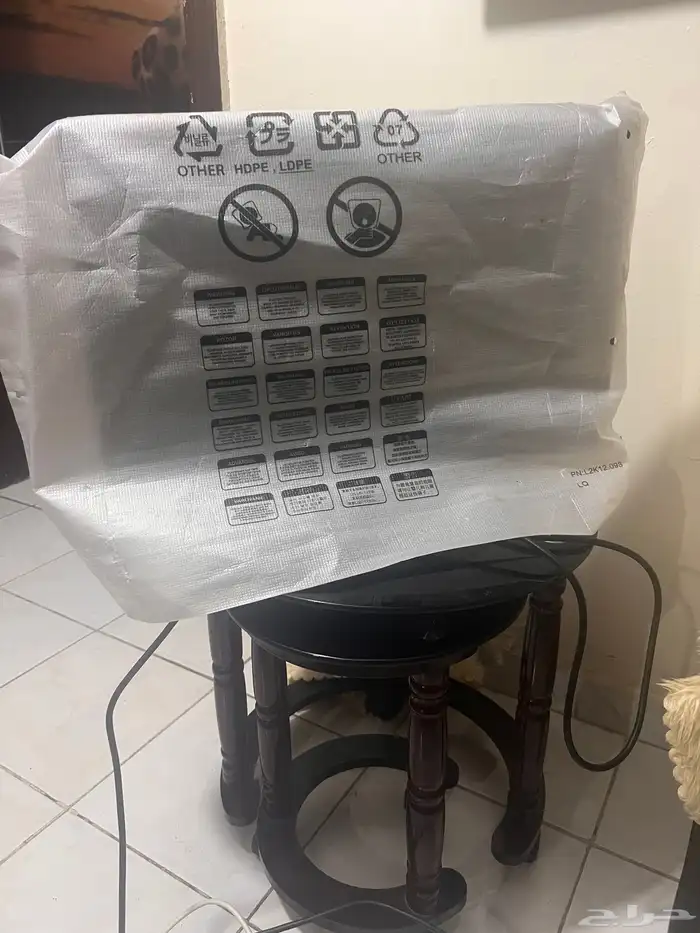 شاشة مكتب و قيمنق للبيع 5