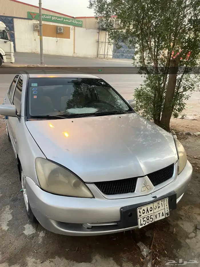 ميتسوبيشي لانسر بحالة ممتازة 3