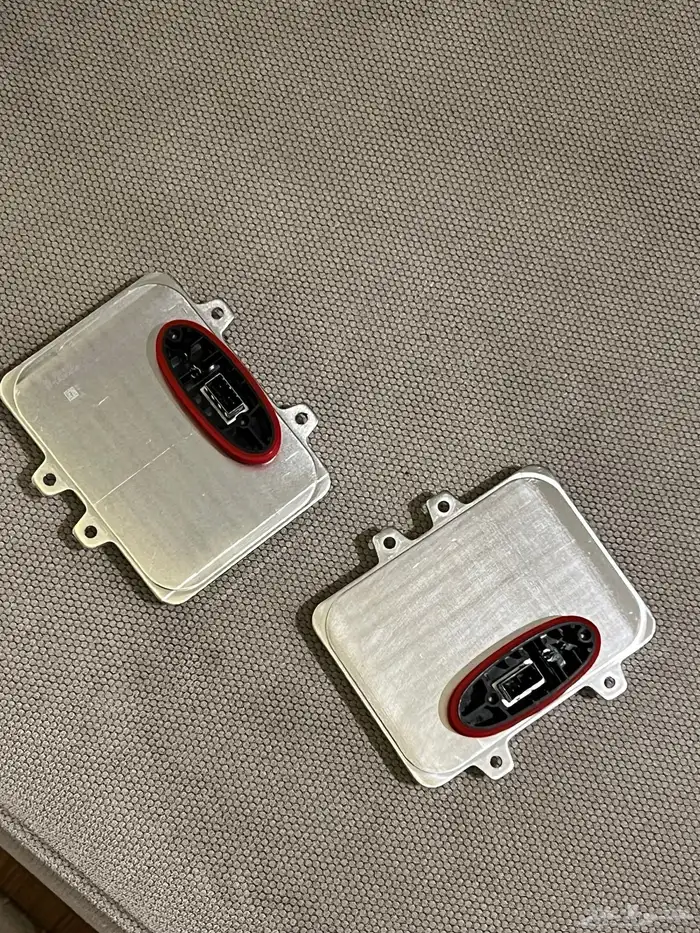 كابرس اسكاليد محولات شمعات زينون اصلي 2