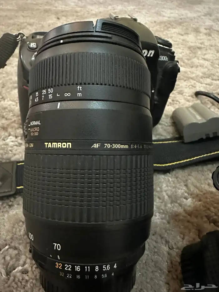 كاميرا Nikon D300s وعدسات تصوير وفلاتر وفلاش وبطاريات 13