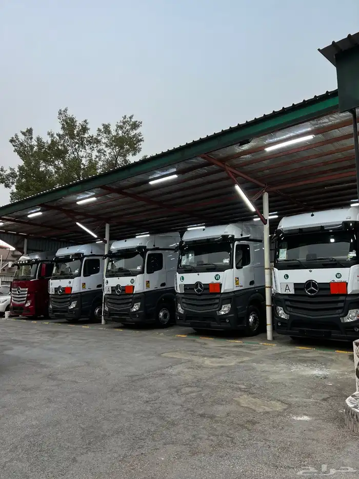 للبيع شاحنات اكتورس 10 سيارات 2