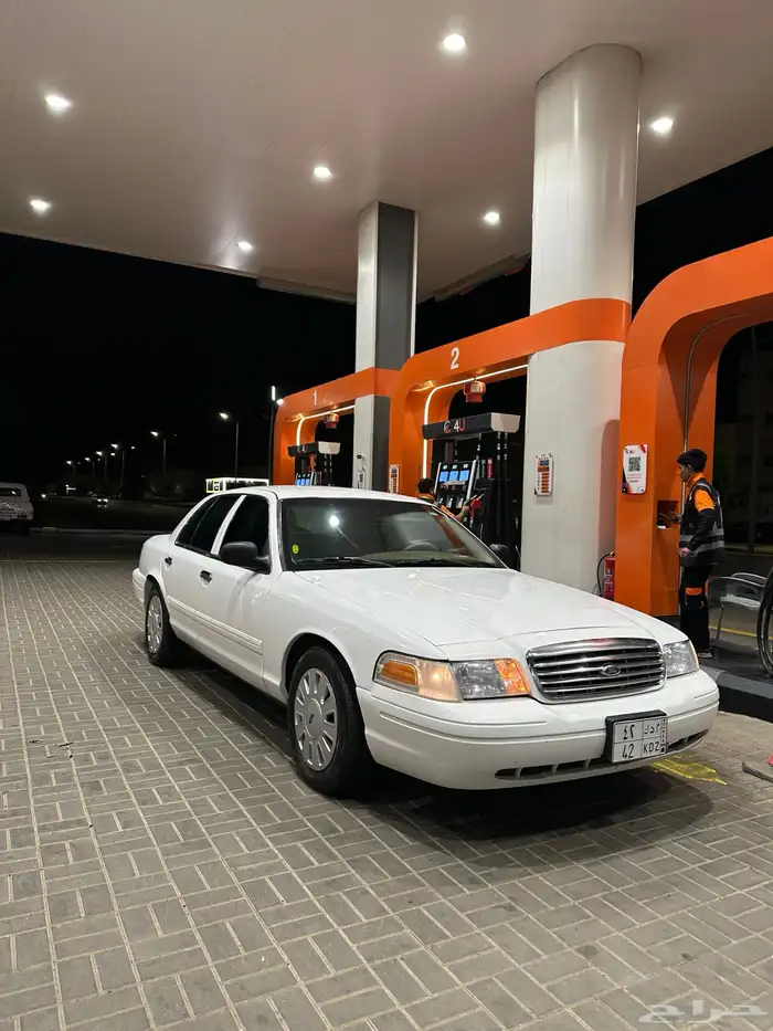 فورد 2011 حكومي بوليسي 3