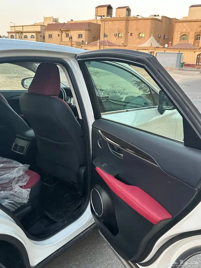 لكزس 2020 NX300 سعودي فل كامل اعلى فئة ( مخززن )ممشى قليل . 20
