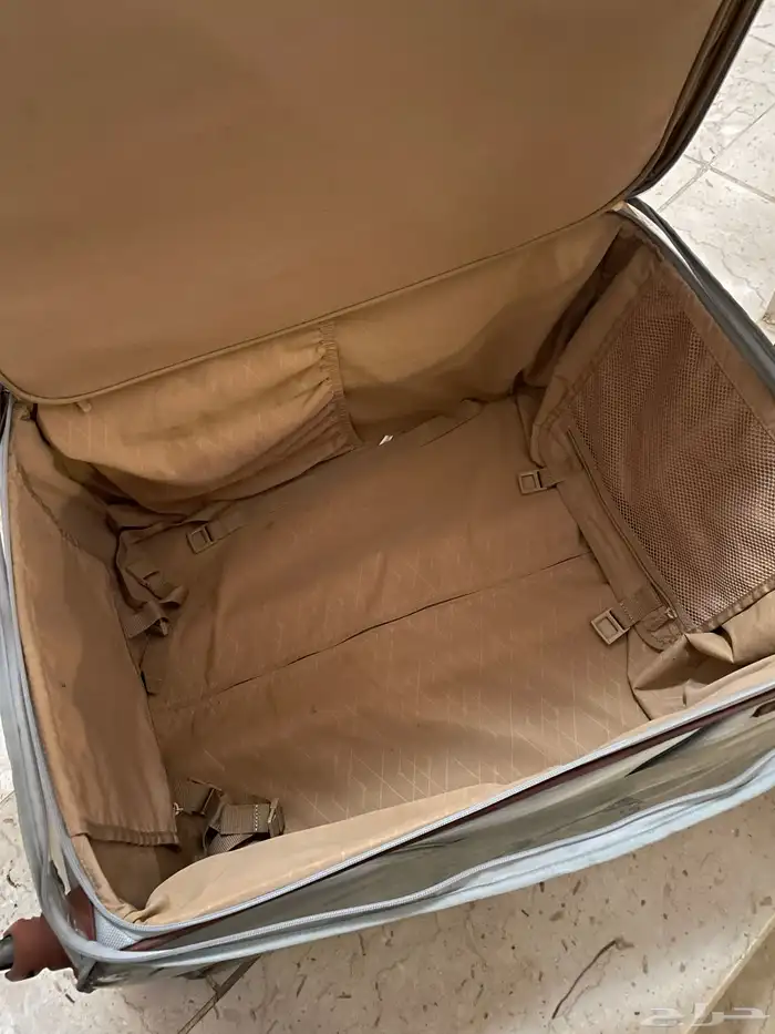 طقم شنط سفر بحالة جيدة جدا ماركة فيكتوريا 1