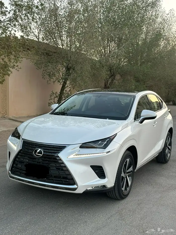 لكزس 2020 NX300 سعودي فل كامل اعلى فئة ( مخززن )ممشى قليل . 1