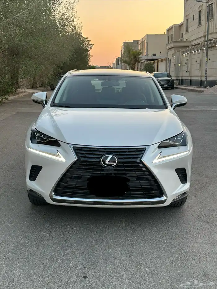 لكزس 2020 NX300 سعودي فل كامل اعلى فئة ( مخززن )ممشى قليل . 0
