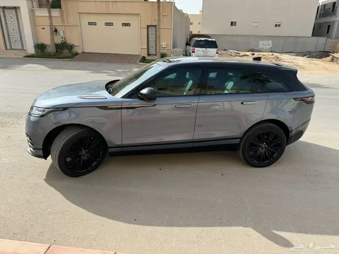 رنج روفر فيلار 2018 P250 نظيفة جدا بسعر 115الف 0