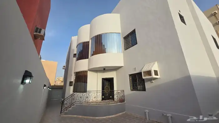 فلل للبيع في الشوقيه دوبلكسات مساحات 250لكل فيل ا 1