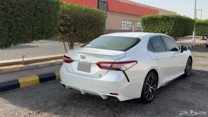كامري SE V6 2020 4