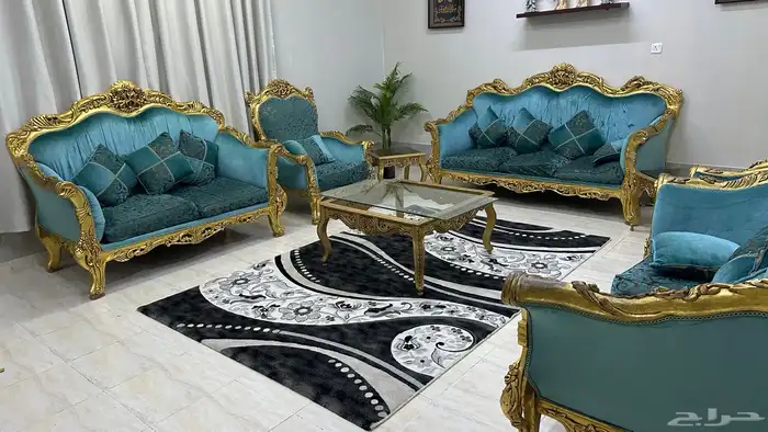 كنب مع طاولات وسجاده 0