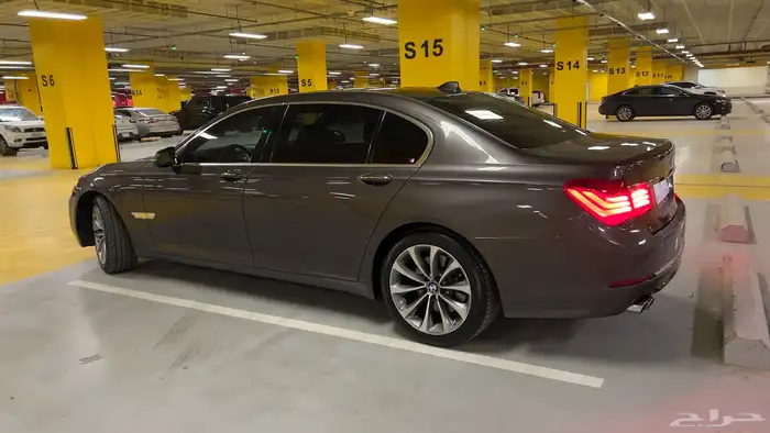 بي ام دبليو 2015 730 BMW 8