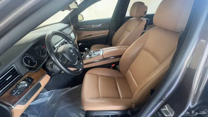 بي ام دبليو 2015 730 BMW 14