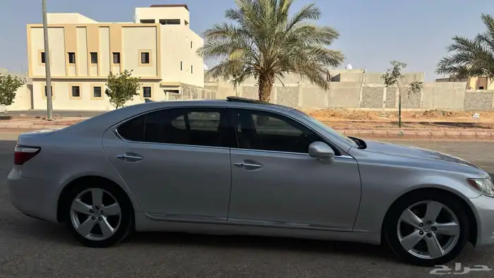 للبيع لكزس LS 460 2007 3