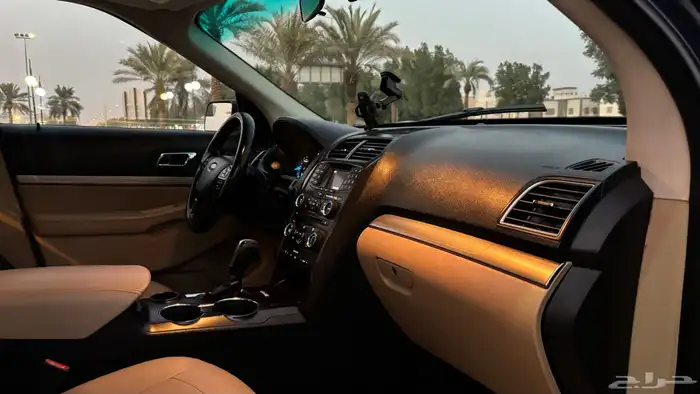 فورد اكسبلورر 2016 نظيف 14