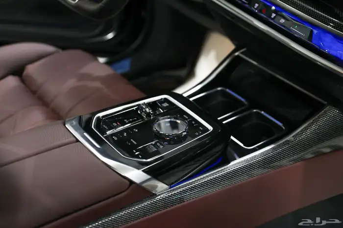 بي ام دبليو 735i 2026 9