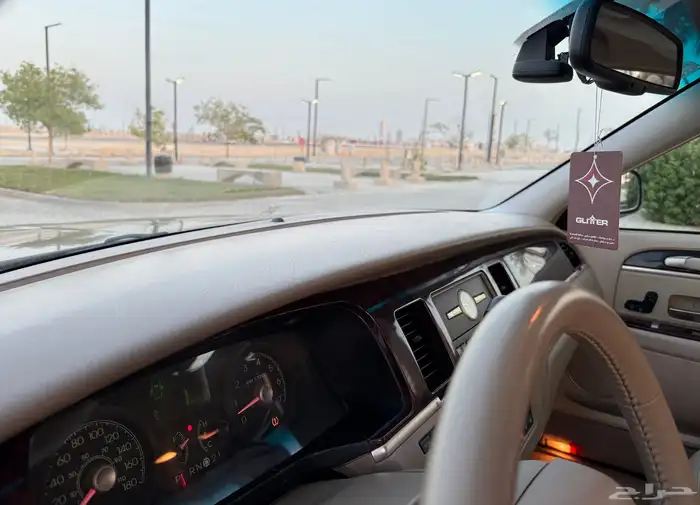 لينكون تاون كار 2011 عداد 59 الف كيلو 75