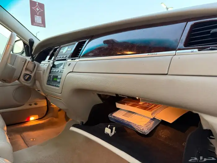 لينكون تاون كار 2011 عداد 59 الف كيلو 11