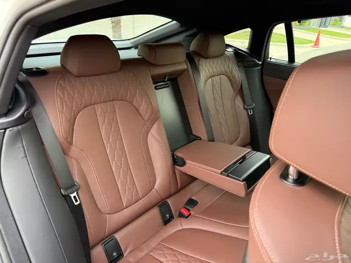 بي ام X6 2022 M50i kit m - ناغي - 8 سلندر 24
