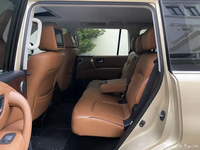 نيسان باترول بلاتينيوم V8 14