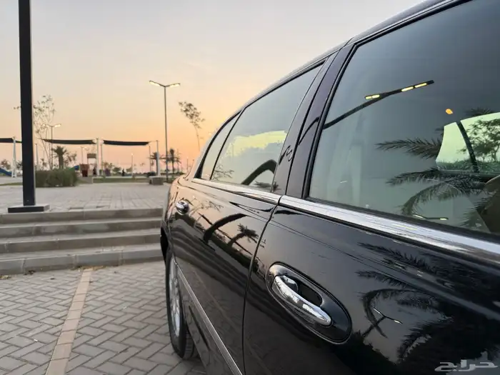 لينكون تاون كار 2011 عداد 59 الف كيلو 25