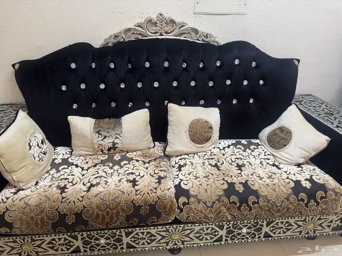 طقم كامل مع الشمعدانات 0