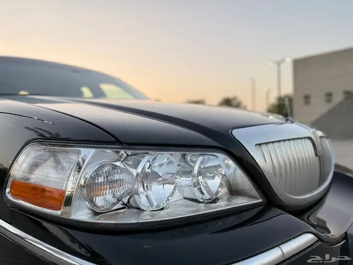 لينكون تاون كار 2011 عداد 59 الف كيلو 4