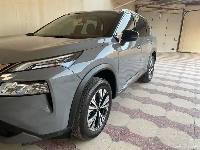 اكس تريل SV plus دبل 2023 للبيع 5