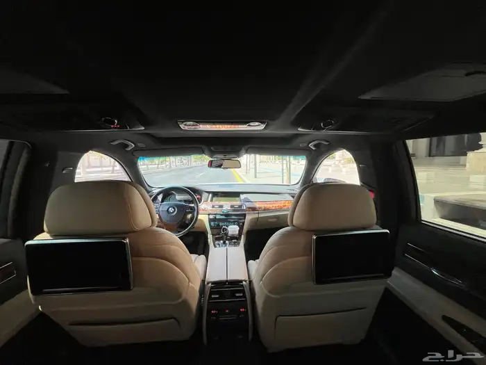 بي ام دبليو 740 5