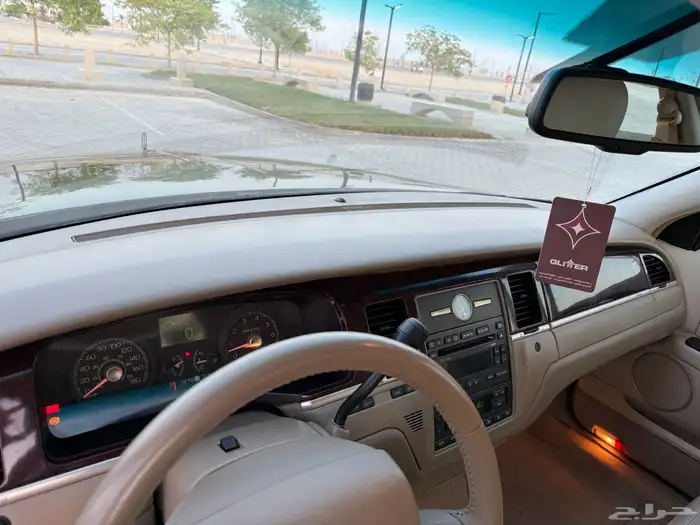 لينكون تاون كار 2011 عداد 59 الف كيلو 76