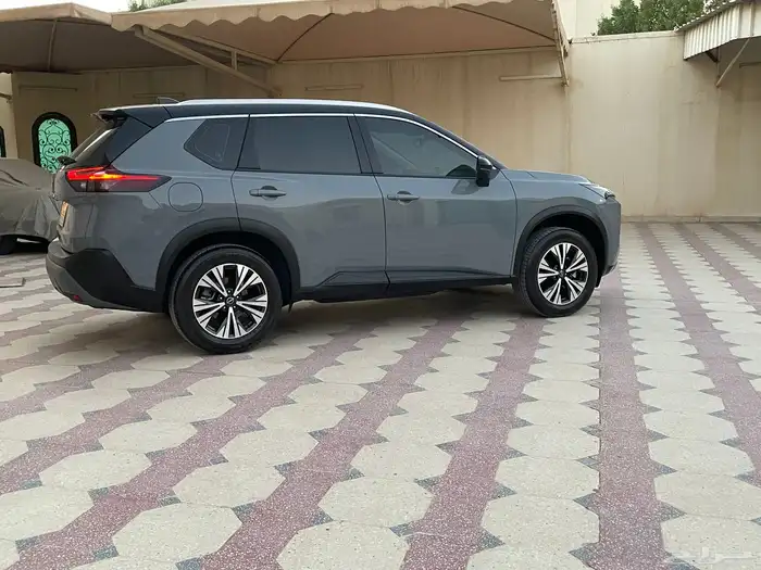 اكس تريل SV plus دبل 2023 للبيع 2
