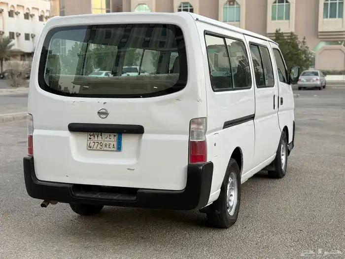 باص نيسان أورفان 2010 ركاب ديزل نضيف 7