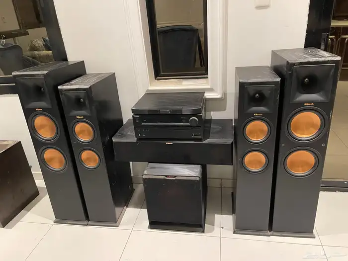 سماعات كليبش ارضية لون ايبوني 0