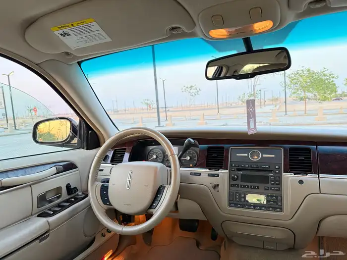 لينكون تاون كار 2011 عداد 59 الف كيلو 67