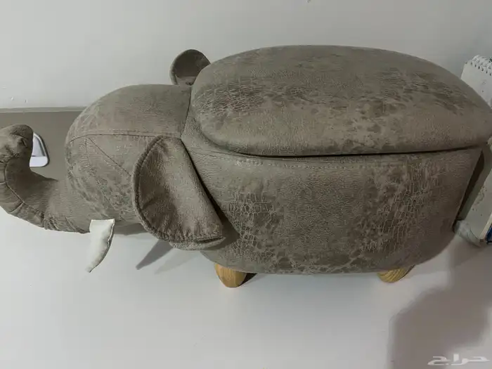 اكسسوارات غرفة وحدة ادراج وكرسي شكل فيل وسلة قماشية 4