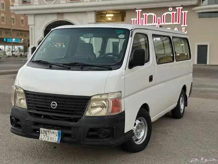 باص نيسان أورفان 2010 ركاب ديزل نضيف 1