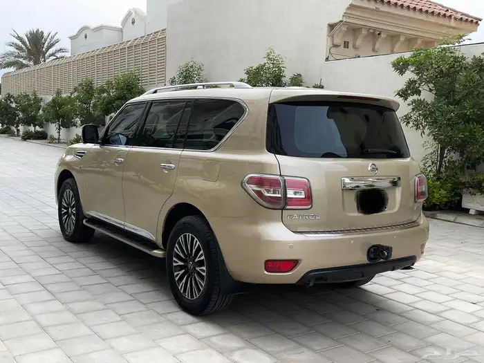نيسان باترول بلاتينيوم V8 5