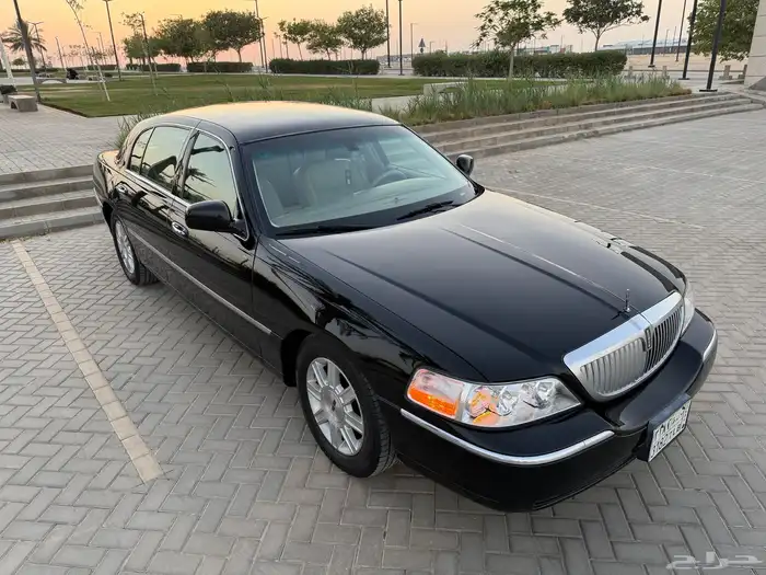 لينكون تاون كار 2011 عداد 59 الف كيلو 29