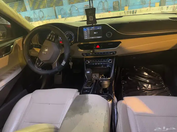 ازيرا 2019 بنزين 5