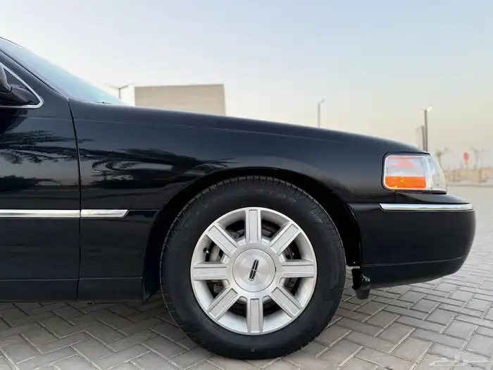 لينكون تاون كار 2011 عداد 59 الف كيلو 39