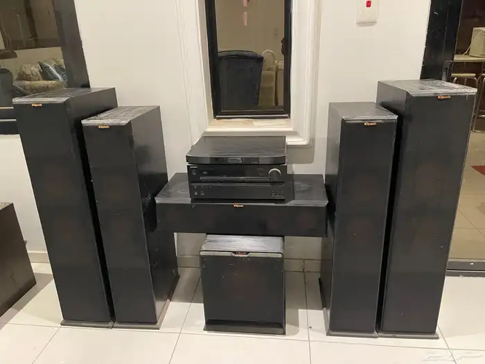 سماعات كليبش ارضية لون ايبوني 1