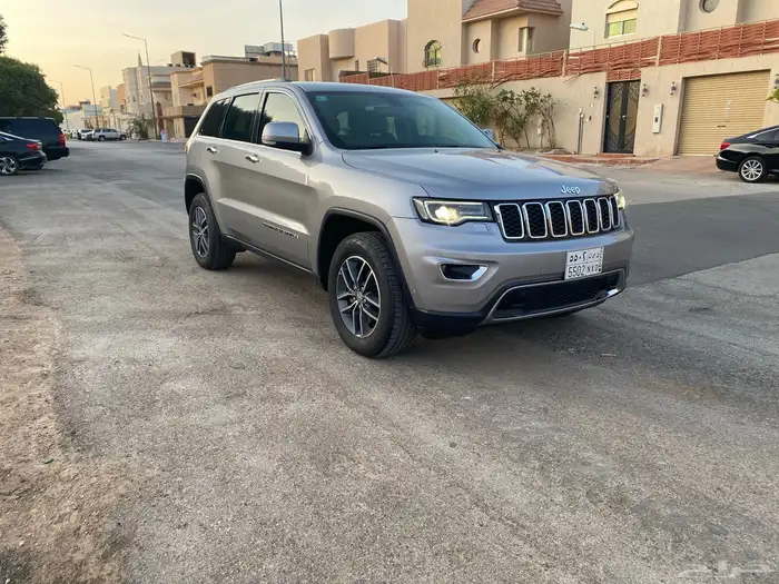جيب جراند شيروكي نادر بنظافته 3