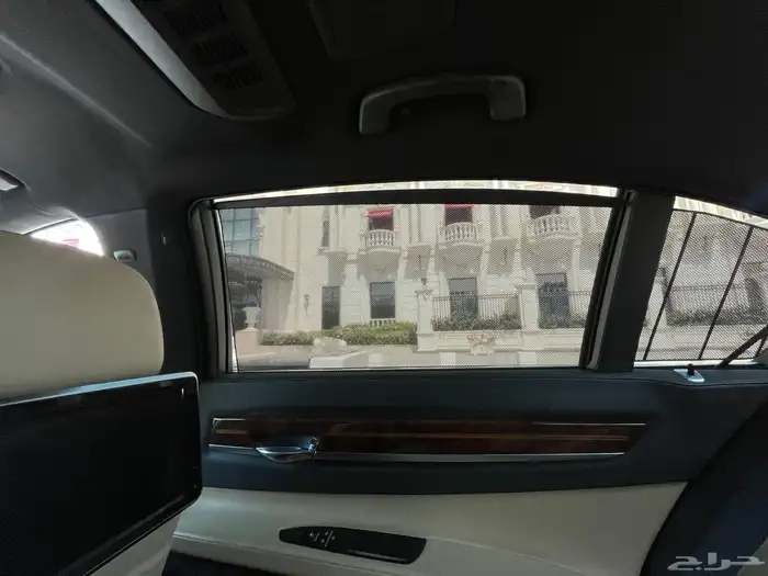 بي ام دبليو 740 6