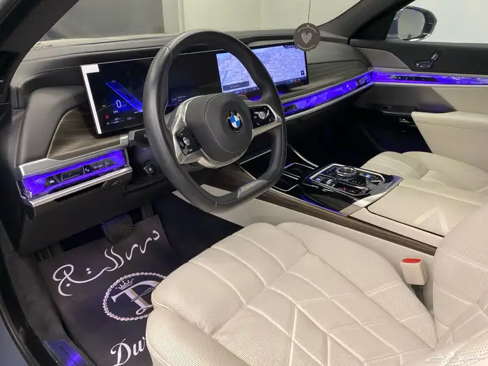 بي ام دبليو 735i 7