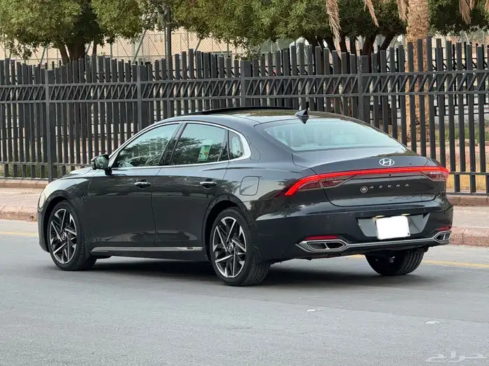 هواندي ازيرا بريميوم 2023 2