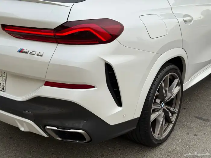 بي ام X6 2022 M50i kit m - ناغي - 8 سلندر 10