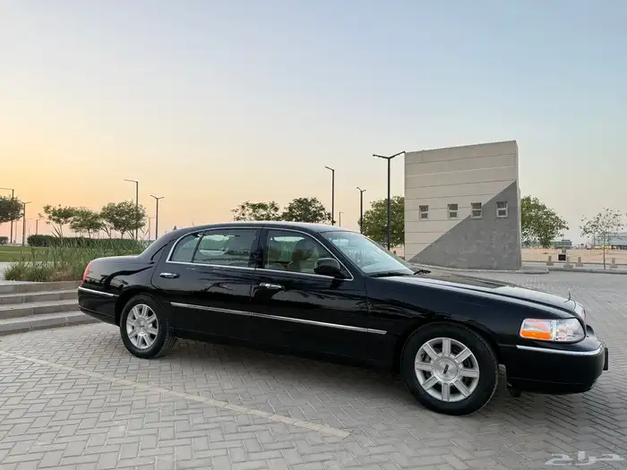 لينكون تاون كار 2011 عداد 59 الف كيلو 27